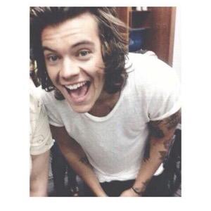 @oralwithzayn JUST GAVE YOU A FREE FOLLOW SO FOLLOW HER, SHE FOLLOW BACK ✨ and please check out the link in her bio ✨
