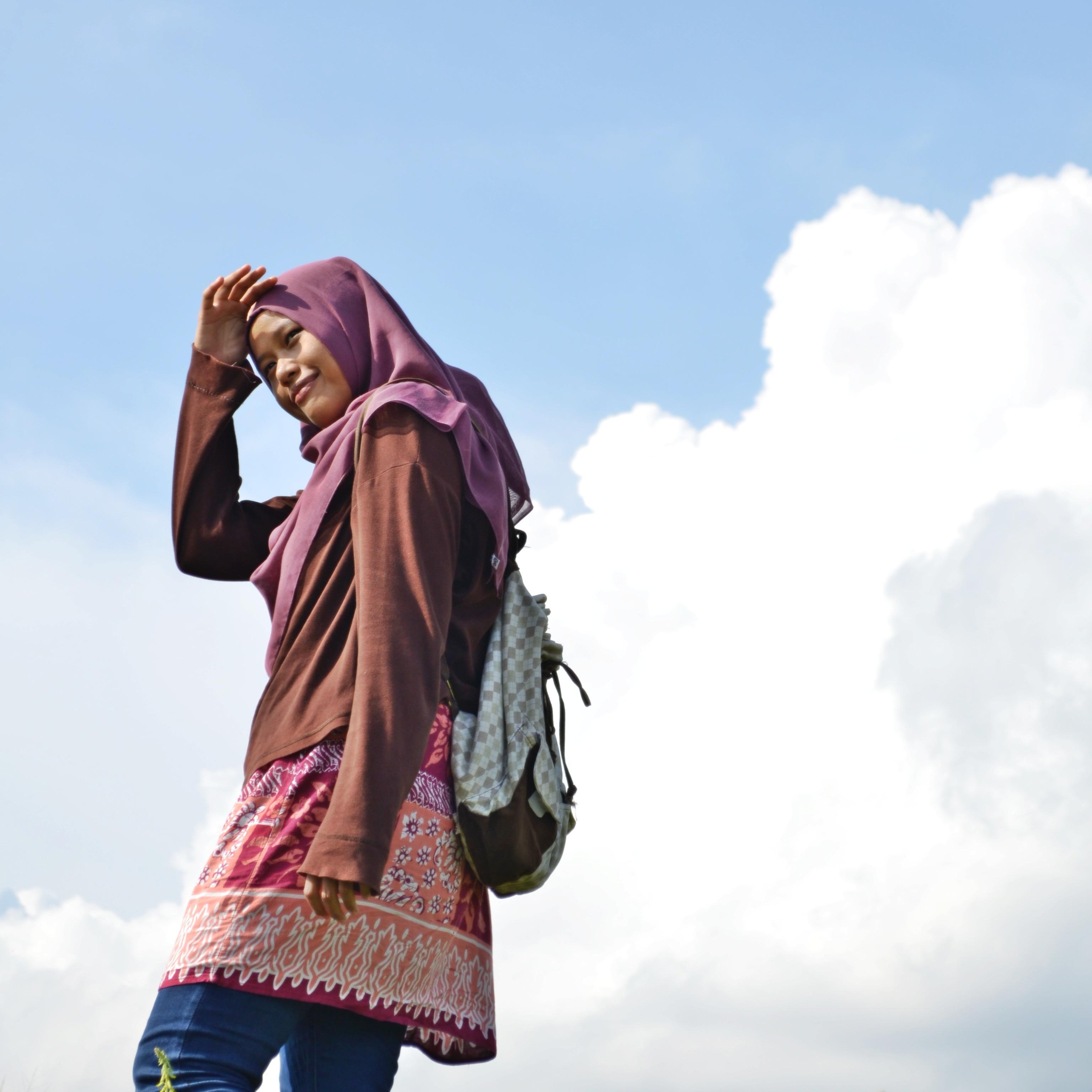 mirnnadia's profile picture. 