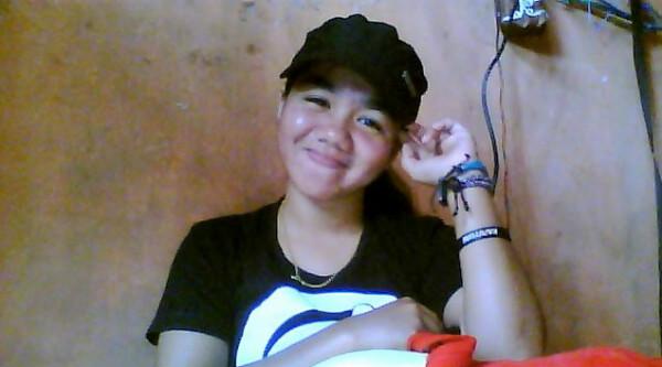 wiwitasari's profile picture. 6 maret 1996