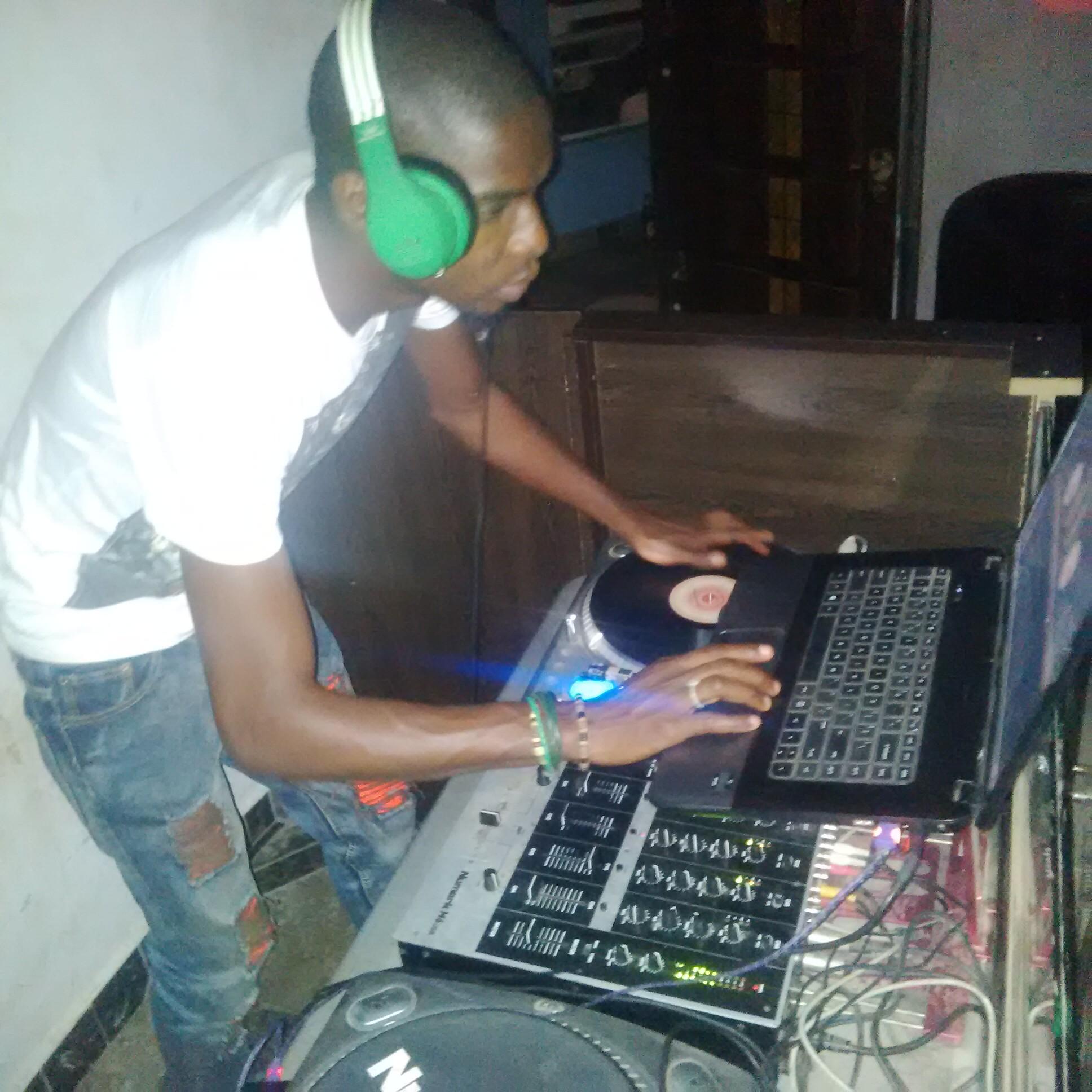 professional Dj for all occasions..contact me 0808 371 5263