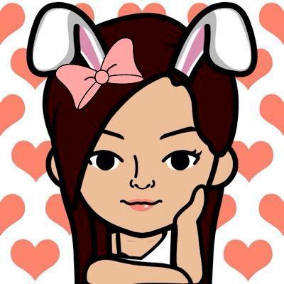 SparkleeSimmer's profile picture. 