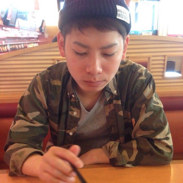 靴販売/神奈川大 経営学部 小島ゼミ/ThirstyOB/元UNIQLO/服が好きです。