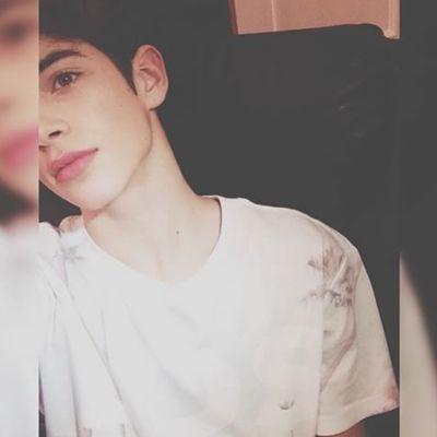 Existe perfeccion y se llama Manuel 
Meta: hasta que el nos siga ❤❤❤❤
El mejor ❤Te amo
Instagram: Manuloversforever ---- siguenos