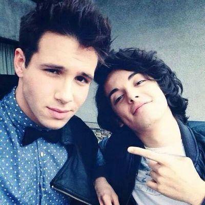 LisetteGutierr6's profile picture. hola me llamo liset tengo 12 me gustan los perros cantantes:beky g r5 tini stoessel austin mahone y tambiem el elenco de violeta ♥♡ te amooo sofia y vania♥♡