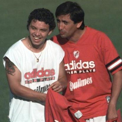 RamónAngelDiísta x sobre todas las cosas.Gracias Enzo y Ariel.River y nada mas.Ganar Gustar Golear.Gallardeta.