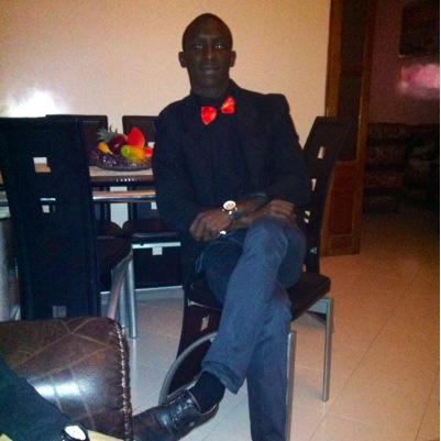 CheikhD13923696's profile picture. peace