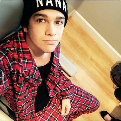 I'm Polish Mahomie,5SOSFam,Janoskianator. ♥