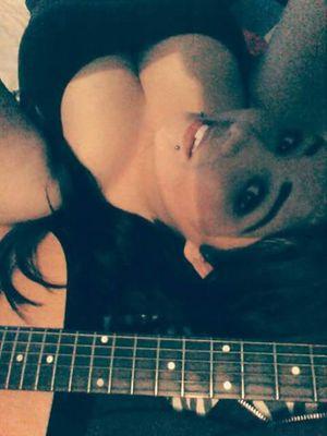 I'm shannon I play guitar and sing
music is such an important part of my life