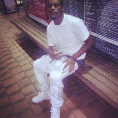 YoungKing From #SouthMiami Tryna Get Money Live Life And Have Fun Fuk A Niga #RipDaddy #RipShakey