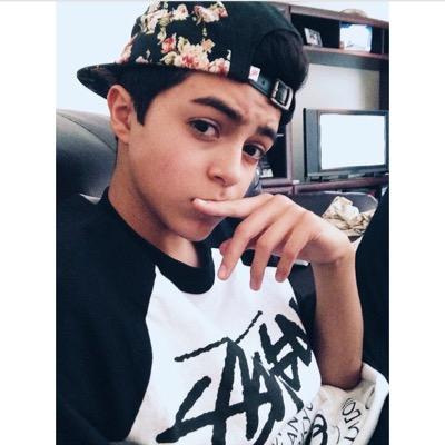 Adrielsluvr's profile picture. 