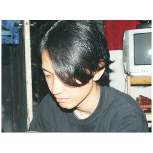 ZulfikarZein23's profile picture. New account of @ZulfikarZein | Manchester United addict | Persib | The man who loves a love song |