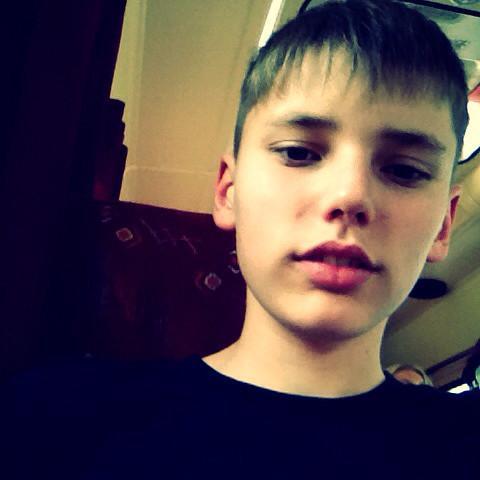 arturik_2000's profile picture. 