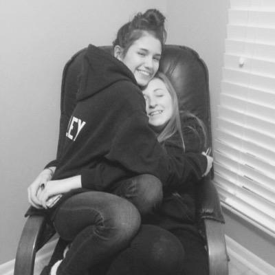 larissa_love04's profile picture. 