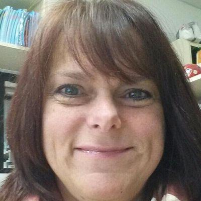 StaceyDavenpo16's profile picture. 