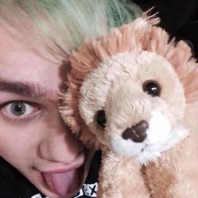 leiam minha nova fanfic pfvr ela é um amorzinho voce vai gostar