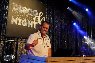 HennySlagmoolen's profile picture. Muziekliefhebber, Feyenoorder, ex DJ, wintersportfanaat, levensgenieter en dakspecialist.