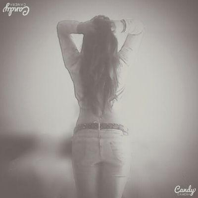 1/4 4dark as... sing, dance, read, write and sleep are my hobies (: follow 4 follow