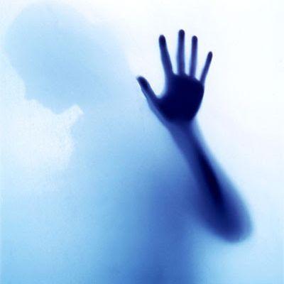 ‏أحاولّ اْن اكوّن اجٰتمآعية ، لكنّ حُدوث جٌروحّ بحياتي غيّرت نظْرتي لمنّ حولي ّ، اعيّد تغًريد كٌل مآ يعجبنّيً
