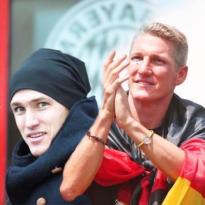 Schweinsteiger Army On Twitter Bastiana Sent A Pic With Congrats They Both Re So Cute I M Happy For Their Wedding Angie Kerber Schweinsteiger Https T Co Fynmmj0omx