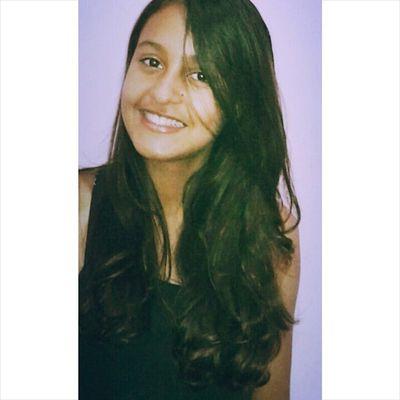Solteira, 16 anos