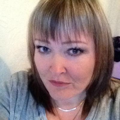 Nanny to EJ Roberts and Jasmine- Rose Roberts 
married, loves running, cycling and triking.