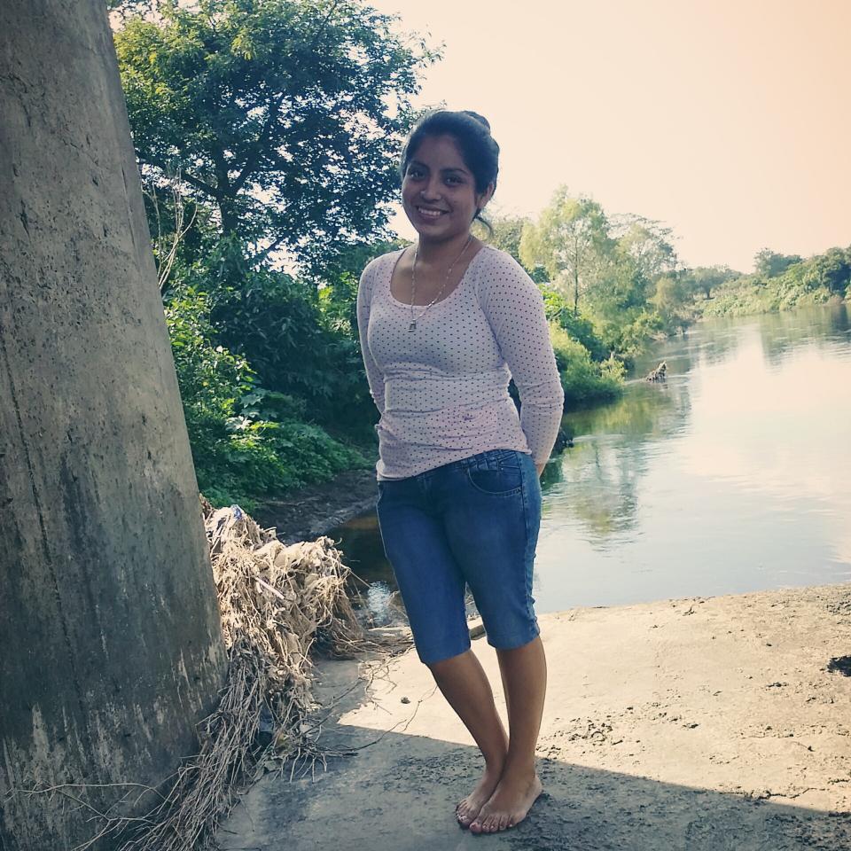 A veces se necesita pasar por lo peor para poder conseguir lo MEJOR(:
