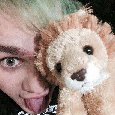 I'm Michael's Buddie!  ♥ All the memories we have... :) Love you Michael! Hope u live ur dreams to the fullest!