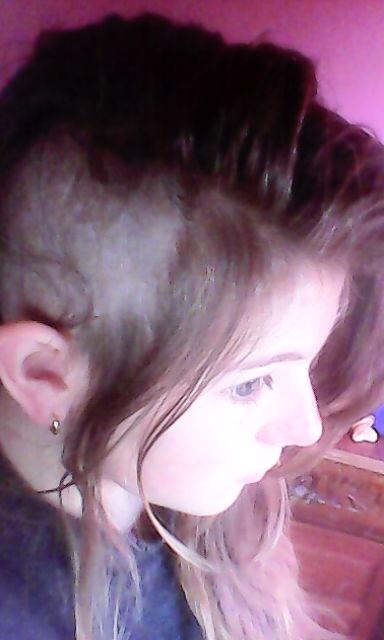 LaUraClAvIjo19's profile picture. solo busco la vida como yo la veo no como un inutil la ve! Al Carajo _