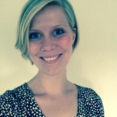 Samfundsinteresseret, kommunikationsuddannet og rejseglad.