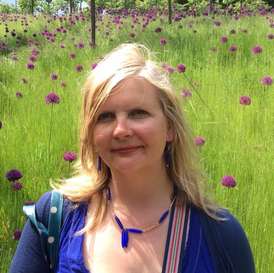 Raised in Durham, BA Hons English graduate Leeds Uni, CPE/LLB Law at York, 3 amazing children, book/ cinema/ theatre/ music/ travel lover, vegetarian since 1989