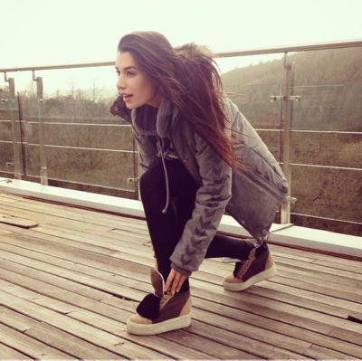@Dorukk_medcezr benim prensim❤ @Medcezir_Hale  vazgeçilmez @medcezir_mira , @Eylul__Medcezir ve @Medcezir_Tuugce canlarım 
Parody Account