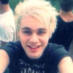 u dont have to follow this acc! its just a free follow acc :) if u want you can follow @lrh5sos