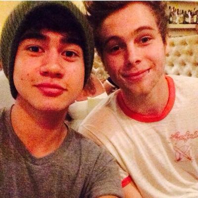 i gave you a free follow so please follow @CuthbertAddict in return ☺️ also RT some recent tweets from that account if you want a DM to ALL / any of 5sos!!!
