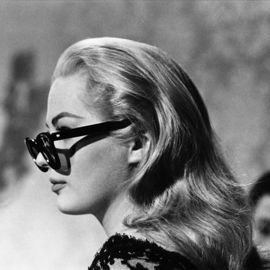 LeaveittoPsmith's profile picture. 