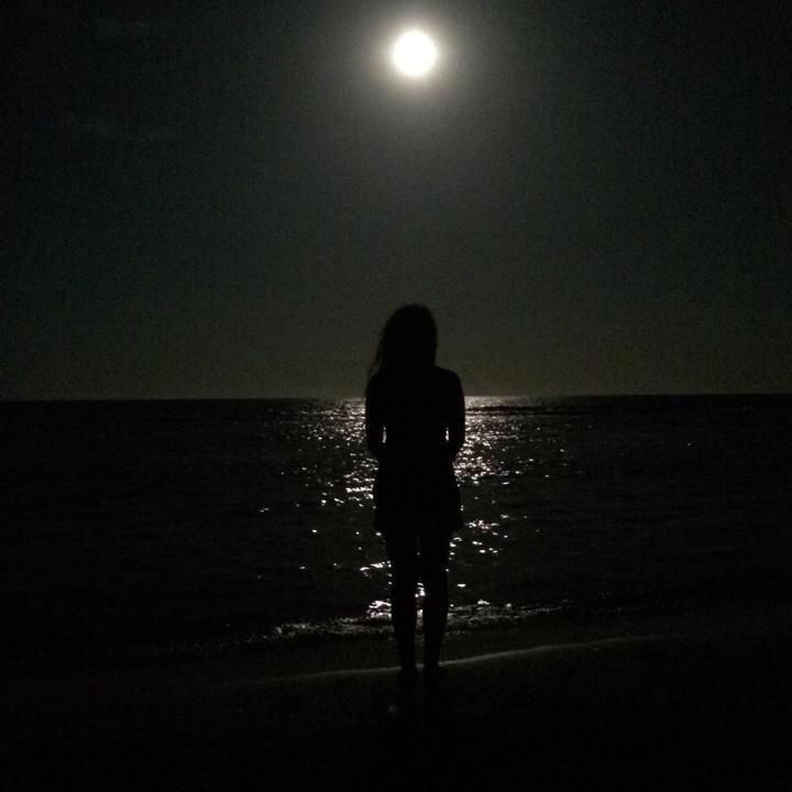 chloeisa91's profile picture. Eschew obfuscation.