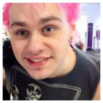 follow @lashtonspuppy