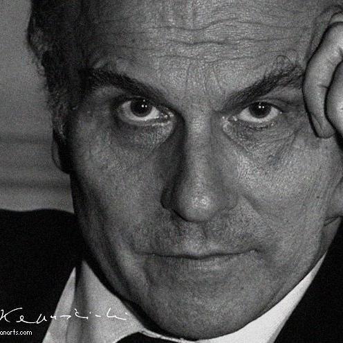 Esta página, en español, está creada para conocer al maestro Kapuscinski por el bien que su obra nos causa. Síganos también en Facebook: https://t.co/FvFPqOh8cY