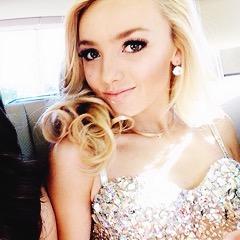 Peyton List is my rolemodel. ♥Met Peyton on January 13th 2012.