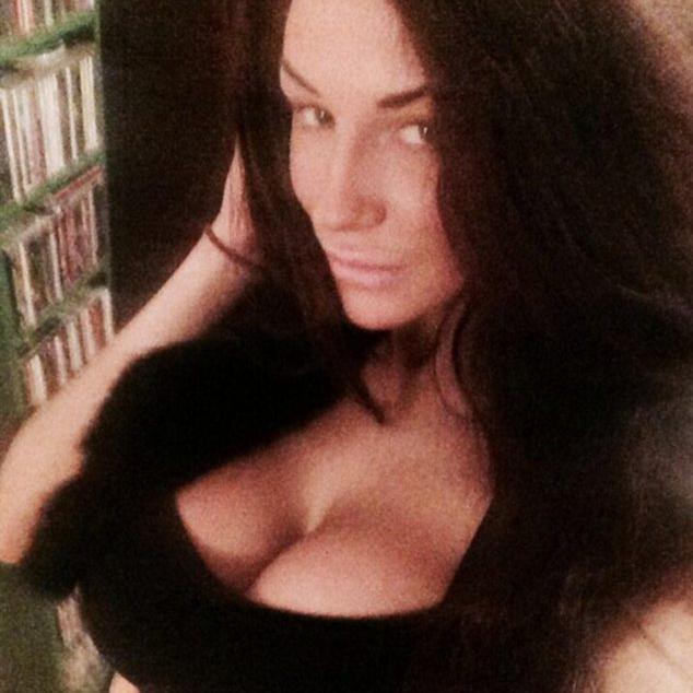 add me on snapchat/kik/instagram sexystacy18 (parody)