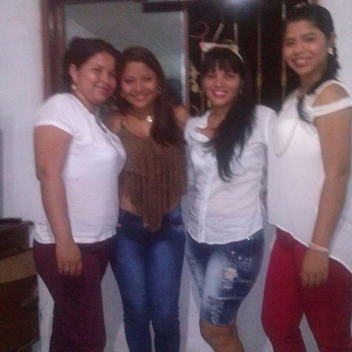 NarlysConde's profile picture. si me sigues te sigo vive y deja vivir respetando el pensamiento individual aunque no lo compartas