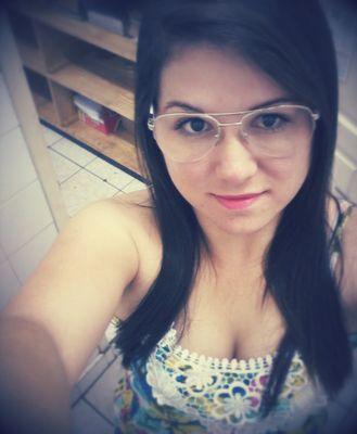 Lute pelo que te faz sorrir. Desista do que te faz chorar ☁️
