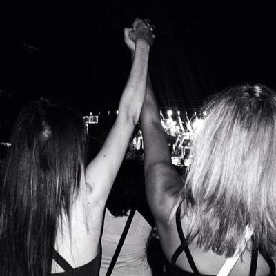 dm us pictures or vines of you and your internet bestfriend