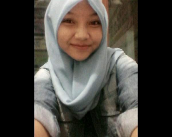 15061996 | student of smanggar | friend and family is my life.
Love you :)..