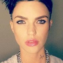 RubyRose_GSM's profile picture. { Enfermera en el Seattle Grace } Será mejor que no me tientes o acabarás en el almacén. -Muy lesbiana-.