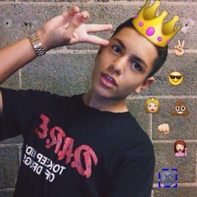 hi im tina and i love anthony more then i love myself✨✨