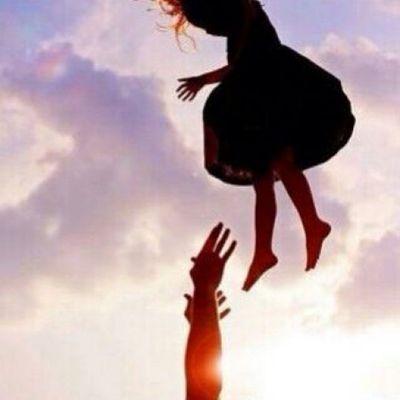 لٱ شيء أجمل ♡
من قول ' #الحمدلله '
تَهبک راحہ و تزيدک ﺧﯾراً ♡.