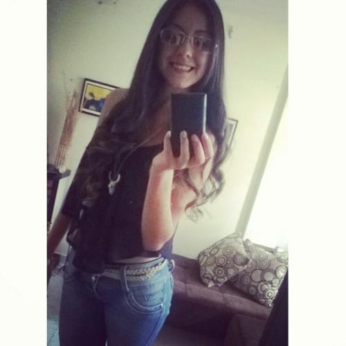 Bailarina ♥ Amante de la danza  Instagram : lamamadekaren    Facebook: karen colmenares