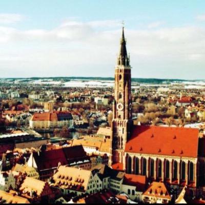 Wir sind 4 Admins dieser Seite. Haben daran spaß tägliche Fotos und Videos hochzuladen. Auf instagram und ask findet ihr uns unter dem selben Namen!
