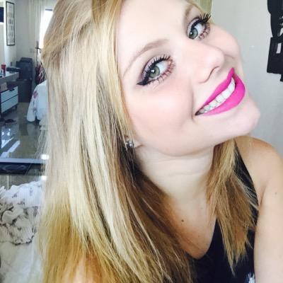 http://t.co/qmj5DsuknW
Instagram: Marinabraaga