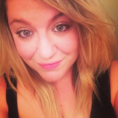 andrealeigh85's profile picture. 